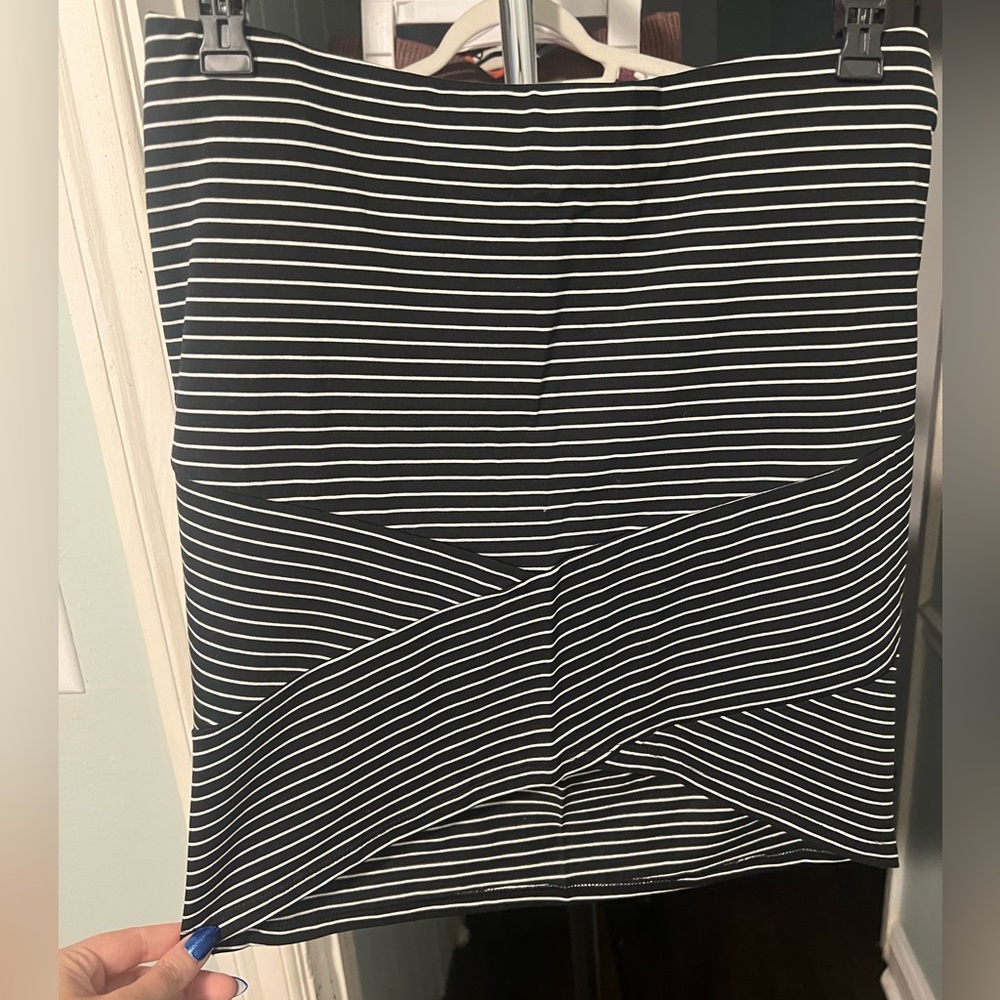 Heart & Hips Black and White Stipe Mini Skirt - Size L